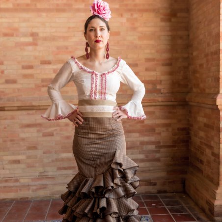 Falda y camisa campera