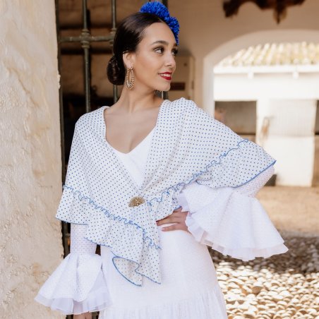 vestido de flamenca con mantoncillo