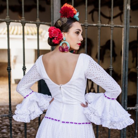 vestido de gitana blanco y buganvilla