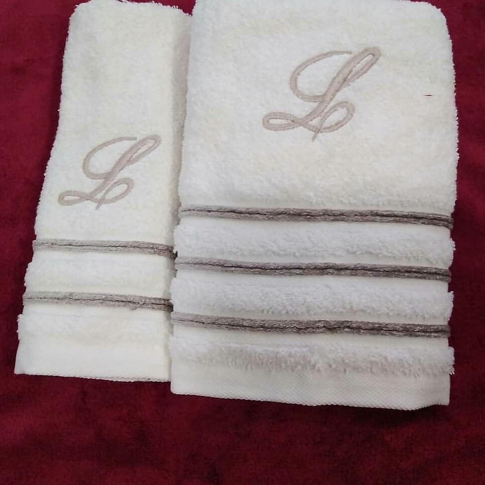 toallas bordadas Granada